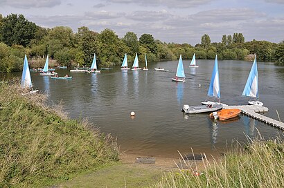 How to get to Thames Young Mariners with public transport- About the place