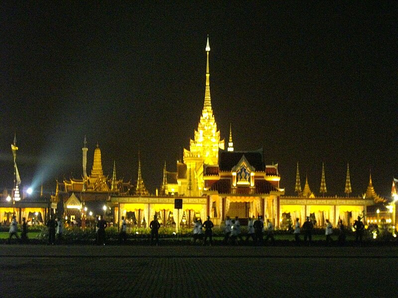 File:The Royal Crematorium of Princess Galyani at Sanam Luang at night.jpg
