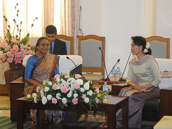 Kumar meeting Burmese leader Aung Suu Kyi in 2013.