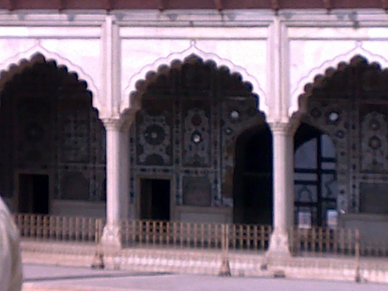 File:The beautifull sheesh mahal.jpg