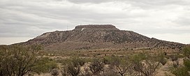 Tucumcari Gunung, Quay County, New Mexico, 2011b.jpg