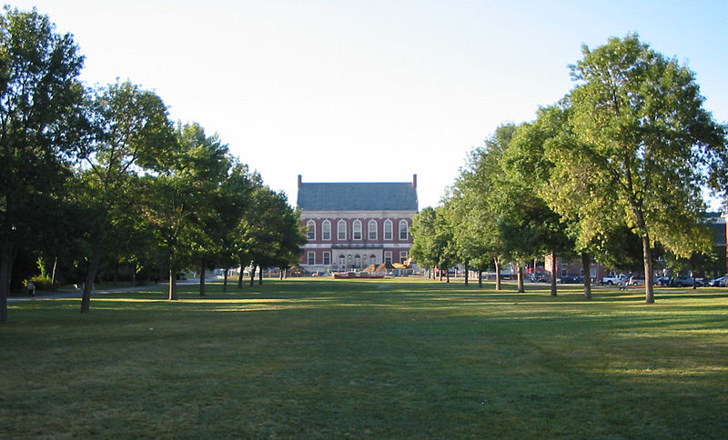 File:UMaine TheMall.jpg