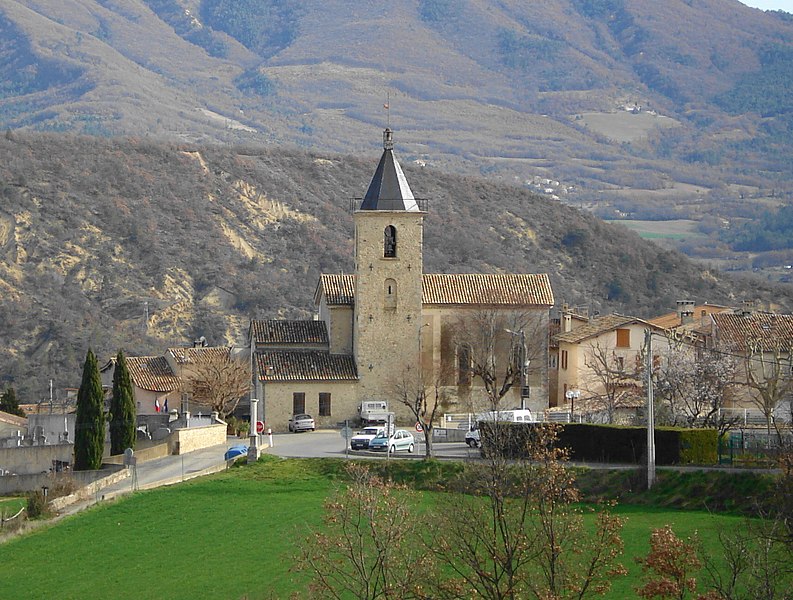 File:Village Champtercier.JPG