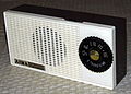 AIWA AR-852 8-transistor radio