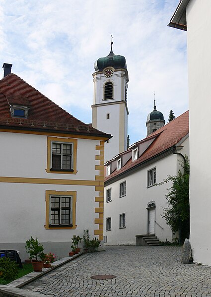 File:Wolfegg Schlossbezirk Kirche.jpg