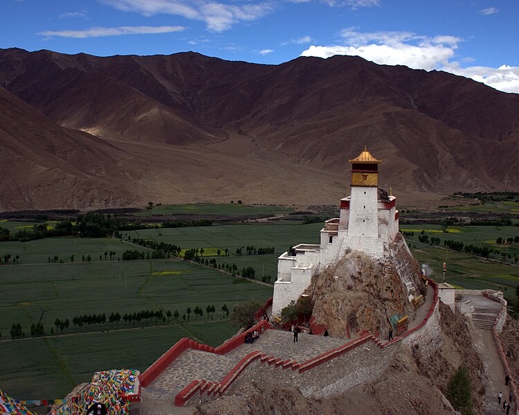 File:Yumbulagang Palace from Above.jpg