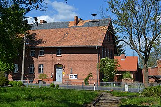 Zechin - Buschdorf - Dorfschule 4.JPG