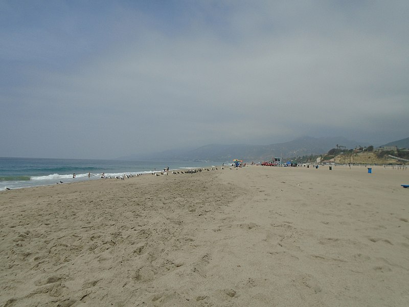 File:Zuma Beach, Malibu, CA.jpg