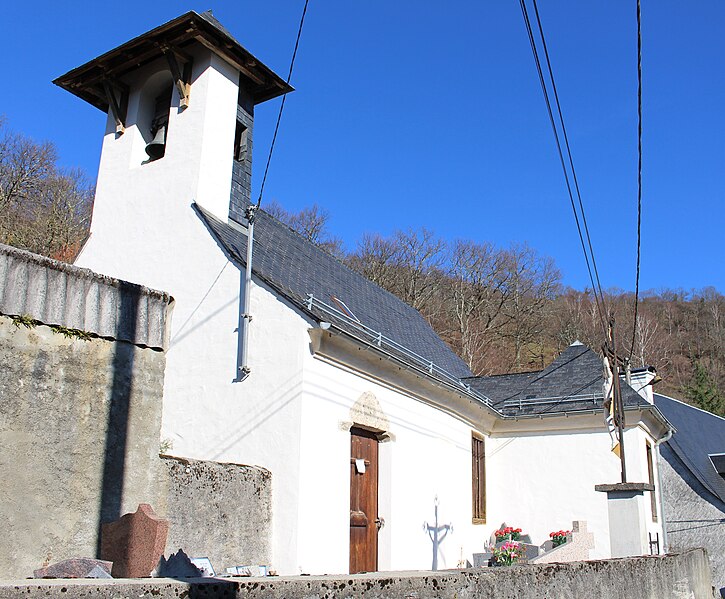 File:Église de la Toussaint de Justous (Hautes-Pyrénées) 1.jpg