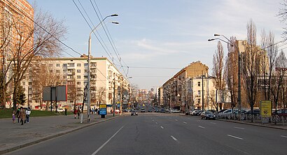 Как доехать до вулиця Велика Васильківська 2 на общественном транспорте