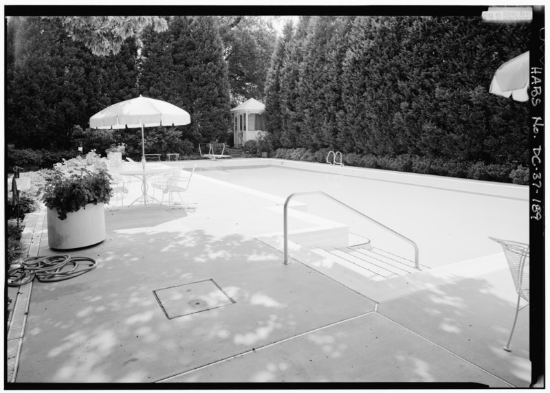 File:189 south grounds view of pool.tif