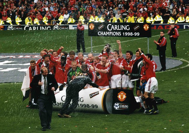 Image: 1998 99 Premier League title celebrations (cropped)