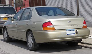 1999 Nissan Altima GXE rear 5.20.18