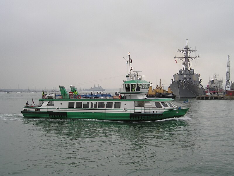 File:2007 1002 Gosport Ferry.JPG