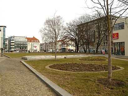 So kommt man zu dem Antonplatz mit den Öffentlichen - Mehr zum Ort Hier