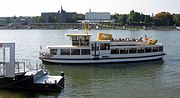 25.9.2011 Rheinfaehre Bonn Rheinnixe.JPG