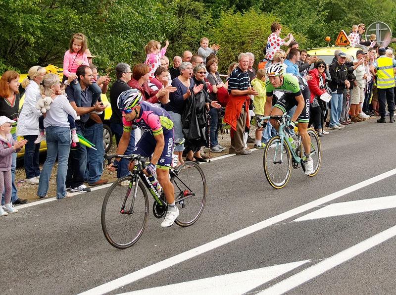 File:2014-07-14 17-42-50 tour-de-france-plancher-bas.jpg