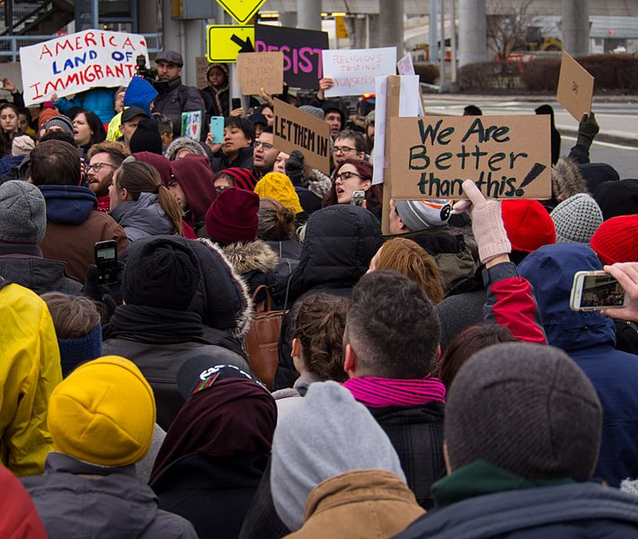 File:2017-01-28 - protest at JFK (80845).jpg