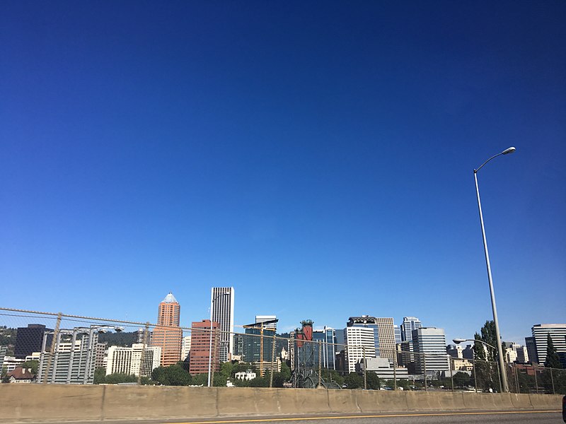 File:2017-06-25 Portland skyline 01.jpg