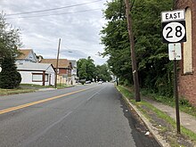 Route 28 eastbound in Garwood 2018-06-20 17 42 14 View east along New Jersey State Route 28 (North Avenue) between Anchor Place and Winslow Place in Garwood, Union County, New Jersey.jpg