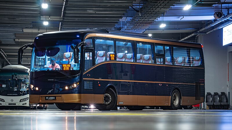 File:A'land Express Volvo B7R (LP Jaya Beck Automotive) (49237510848).jpg