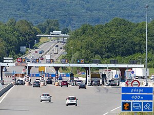 Signalisation dynamique au péage d'une autoroute