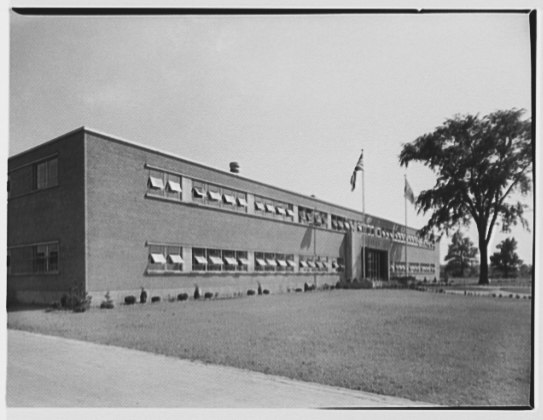 File:Abbott Laboratories, 1350 Cote de Liesse, Montreal, Canada. LOC gsc.5a14084.tif