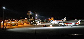 Aeroporto de Vigo pola noite.jpg
