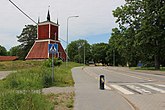 Fil:AlmungekyrkbyVäg273Väg282.jpg