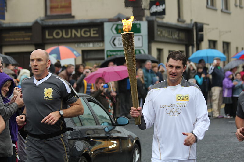 File:Andrew Miller carries the Olympic Torch through Saintfield.JPG