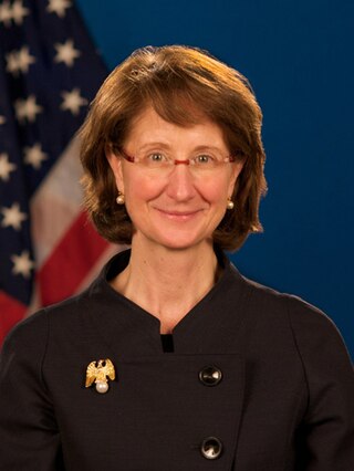 <span class="mw-page-title-main">Anne S. Andrew</span> American attorney & diplomat (born 1955)