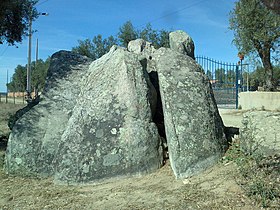 Zambujeiro Dolmen, megalitický monument v obci Évora.