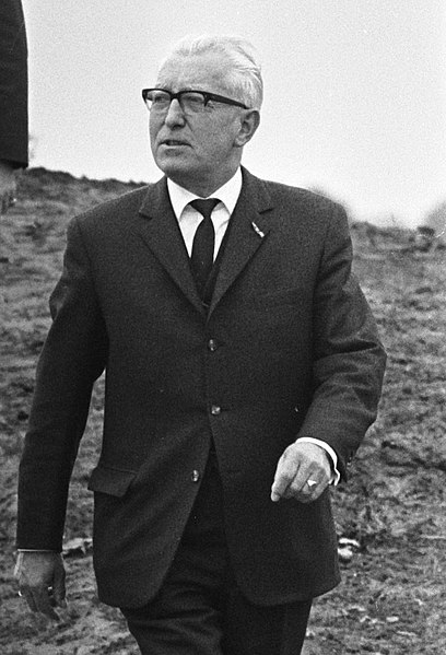 File:Arie Verhoef (1965).jpg