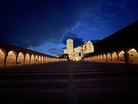 Basilica of Saint Francis of Assisi Photographer: Monica Rondoni