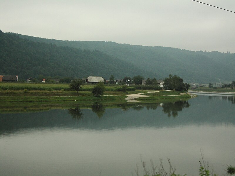 File:August 2006, View from train from Zagreb to Ljubljana 15.jpg