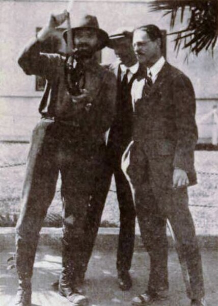 Eason (left) showing screenwriters Lucien Hubbard and Douglas Z. Doty film from the Western Two Kinds of Love (1920)