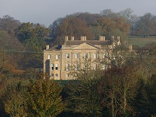 <span class="mw-page-title-main">Barrington Park</span> Country house in Gloucestershire, England