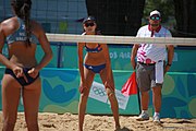 Deutsch: Beachvolleyball bei den Olympischen Jugendspielen 2018; Tag 8, 14. Oktober 2018; Mädchen, Achtelfinale – Mexiko-China 0:2 (15–21/16–21) English: Beach volleyball at the 2018 Summer Youth Olympics at 14 October 2018 – Girls Round of 16 – Mexico-China 0:2 (15–21/16–21)