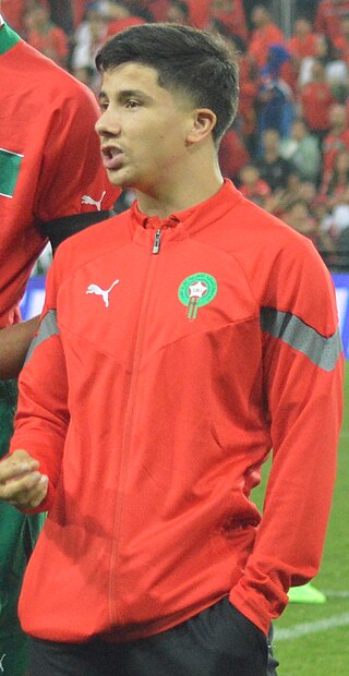 <span class="mw-page-title-main">Benjamin Bouchouari</span> Footballer (born 2001)