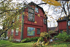 Bernerløkken i Majorstuveien 8, oppført 1802, hjem for maleren Amaldus Nielsen 1869–1932, se ateliervinduet. Foto: Helge Høifødt