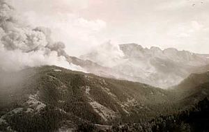 Das Blackwater Fire über dem Shoshone National Forest