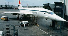 ブリティッシュ・エアウェイズのコンコルド（ヒースロー空港、1980年代前半）