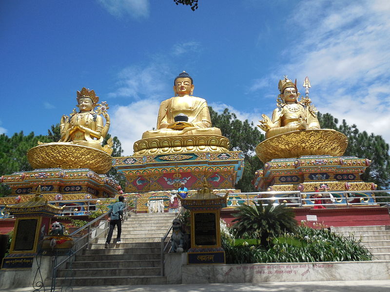 File:Buddhas at Buddha park.JPG