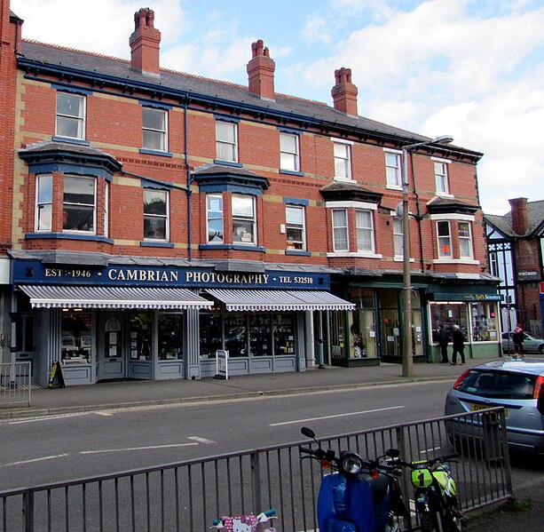 File:Cambrian Photography in Colwyn Bay - geograph.org.uk - 4852008.jpg