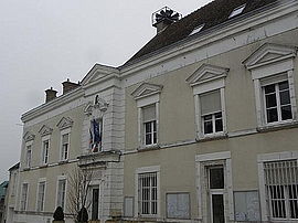 Château-Landon (77) Mairie.jpg