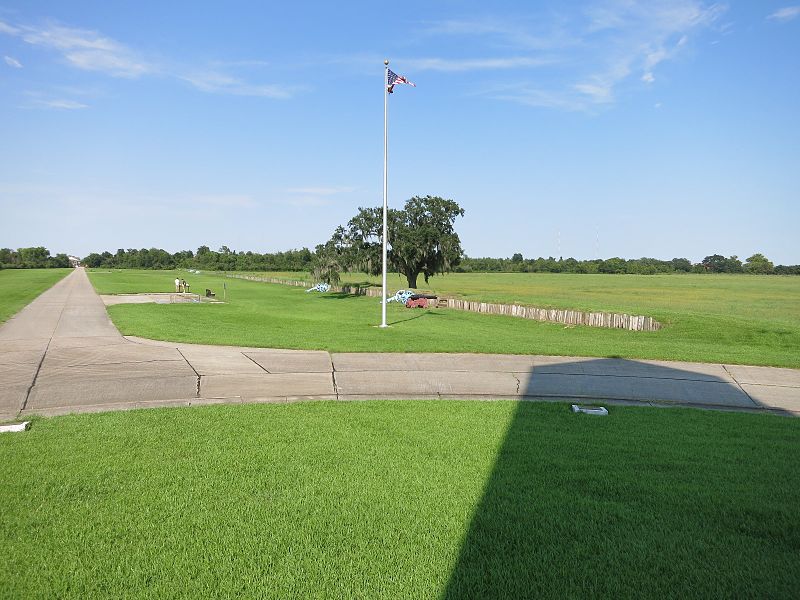 File:Chalmette Battlefield from Monument.JPG