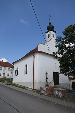 Kapelle der Heiligen Peter und Paul in Lomy, Bezirk Třebíč.JPG