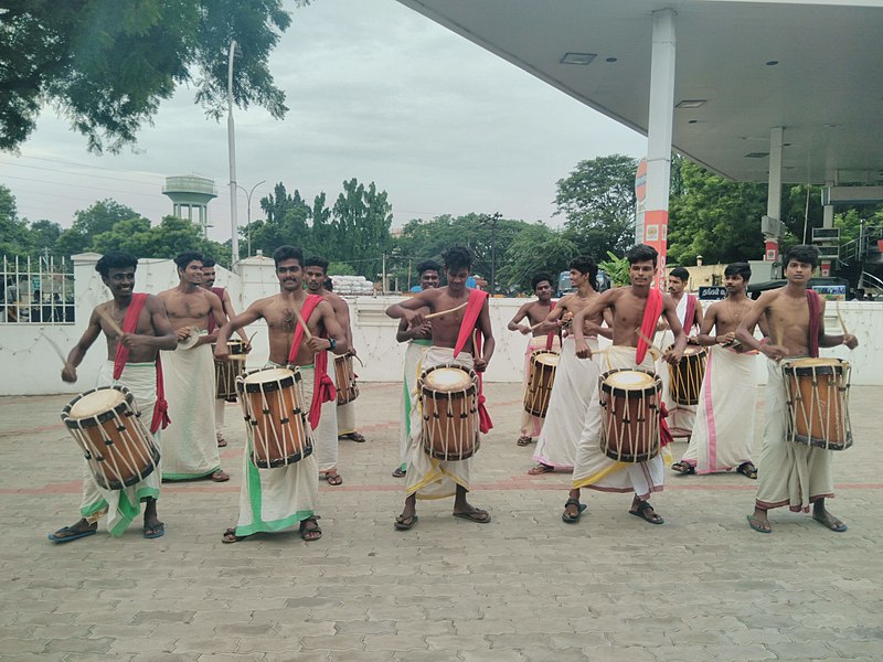 File:Chenda melam performance.jpg