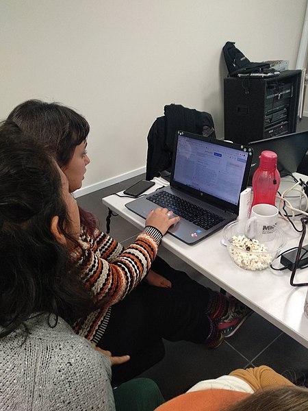 File:Colecciones MNHN - Taller con Wikimedistas de Uruguay 03.jpg