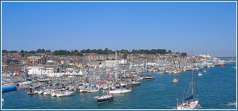 File:Cowes Week 2007 panorama 2.jpg